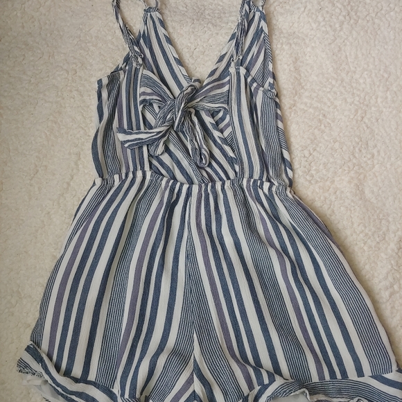 Striped romper - Picture 2 of 3